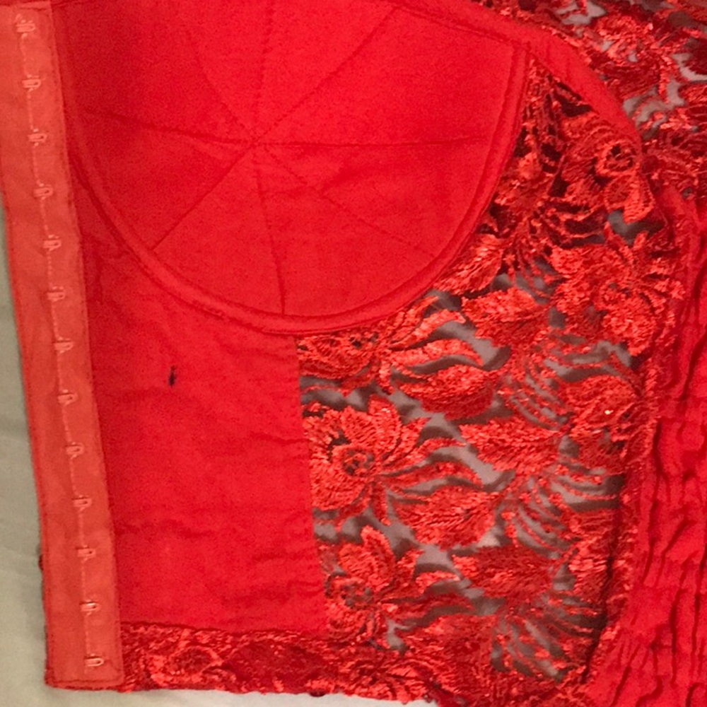 Red sequin bustier - Picture 4 of 9